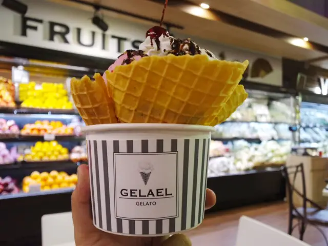 Gambar Makanan Gelael Cafe & Ice Cream 3
