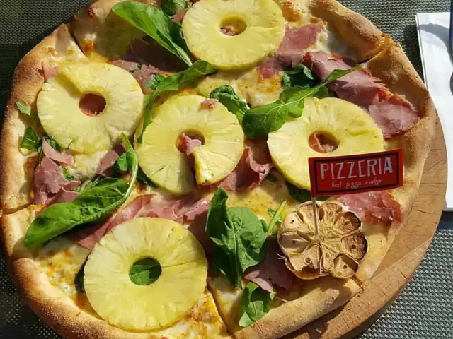 Pizzeria'nin yemek ve ambiyans fotoğrafları 18