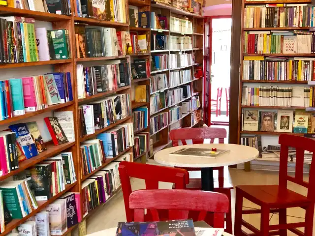 Güneş Kitap&Kafe'nin yemek ve ambiyans fotoğrafları 6