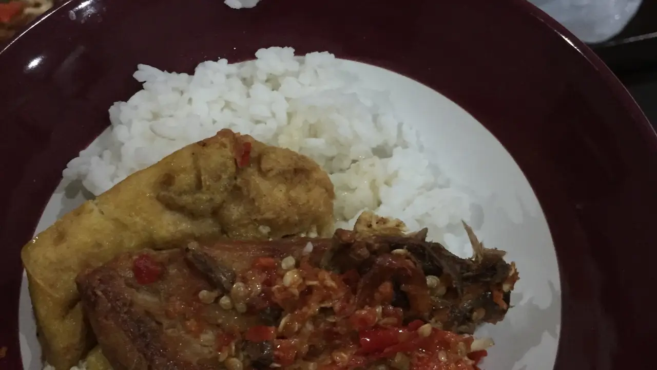 Ayam Gepuk Pak Gembus