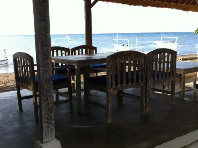 Gambar Makanan Spunky's Beach Bar & Restaurant 2