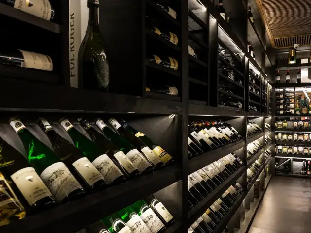 Gambar Makanan Wine Cellar 1