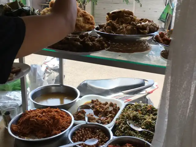 Gambar Makanan Warung Nasi Campur 8