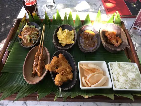 Gambar Makanan Rama Garden Restaurant & Sports Bar 3