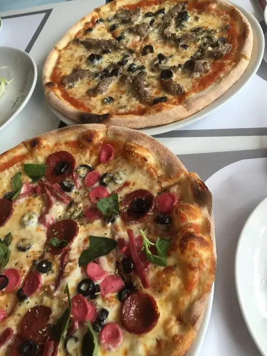 Dababa Pizzeria - Cafe Restaurant'nin yemek ve ambiyans fotoğrafları 6