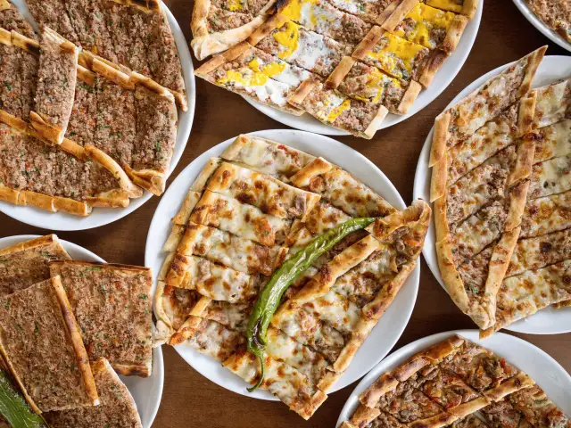 Damla Pide & Pizza & Kebap'nin yemek ve ambiyans fotoğrafları 1