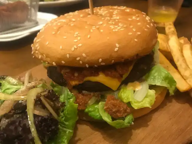 KBB Burger & Steak Food Photo 2