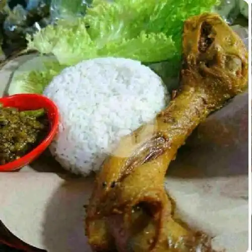 Gambar Makanan Nasi Bebek Pedes Ibu Bintang, Pulau Galang 3