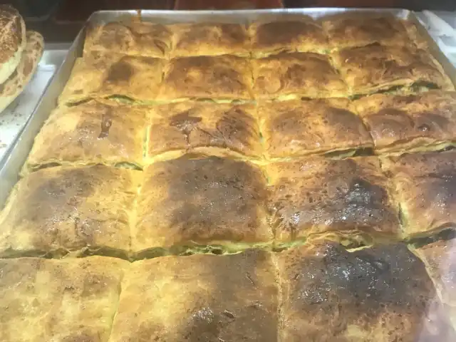 İzmir Ekmek Ve Unlu Mamülleri'nin yemek ve ambiyans fotoğrafları 3