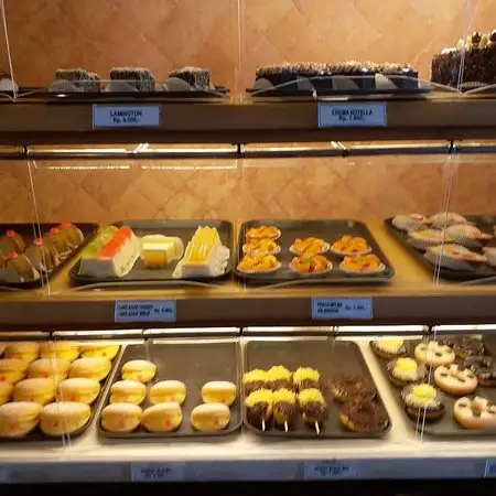 Gambar Makanan Mirota Bakery 10