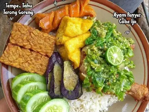 Ayam Cabe Ijo Balado Geprek Green Land, LDR,Kuali Lingga