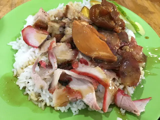 Gambar Makanan Nasi Campur Kong Hu Pay 6