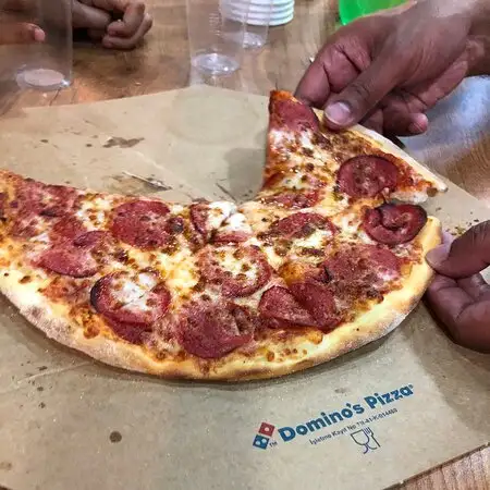 Domino's Pizza Sirkeci'nin yemek ve ambiyans fotoğrafları 6