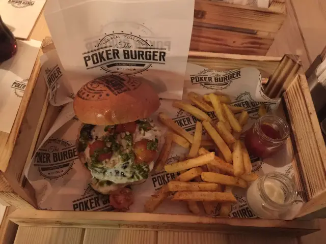 The Poker Burger'nin yemek ve ambiyans fotoğrafları 26