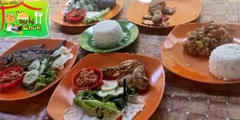 Ayam geprek Ayam goreng Bu Hj, Cempaka Putih Tengah