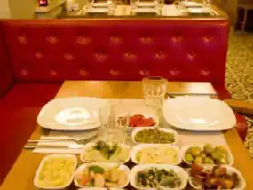 Kadife Meze Restoranı'nin yemek ve ambiyans fotoğrafları 12