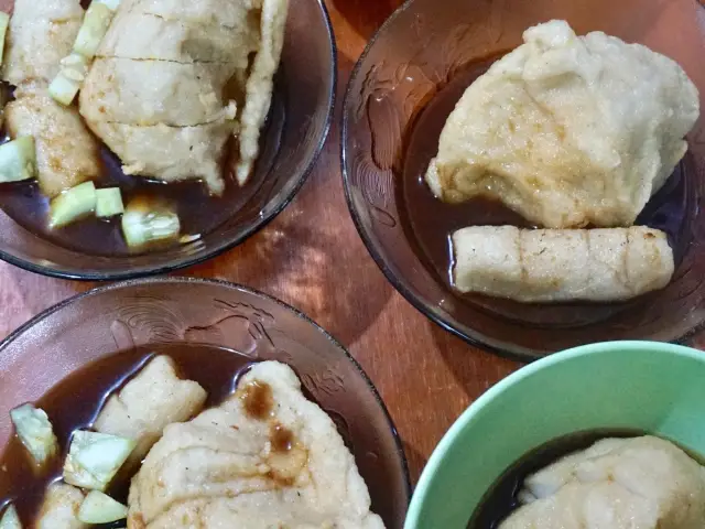 Gambar Makanan Pempek Palembang Oky 5