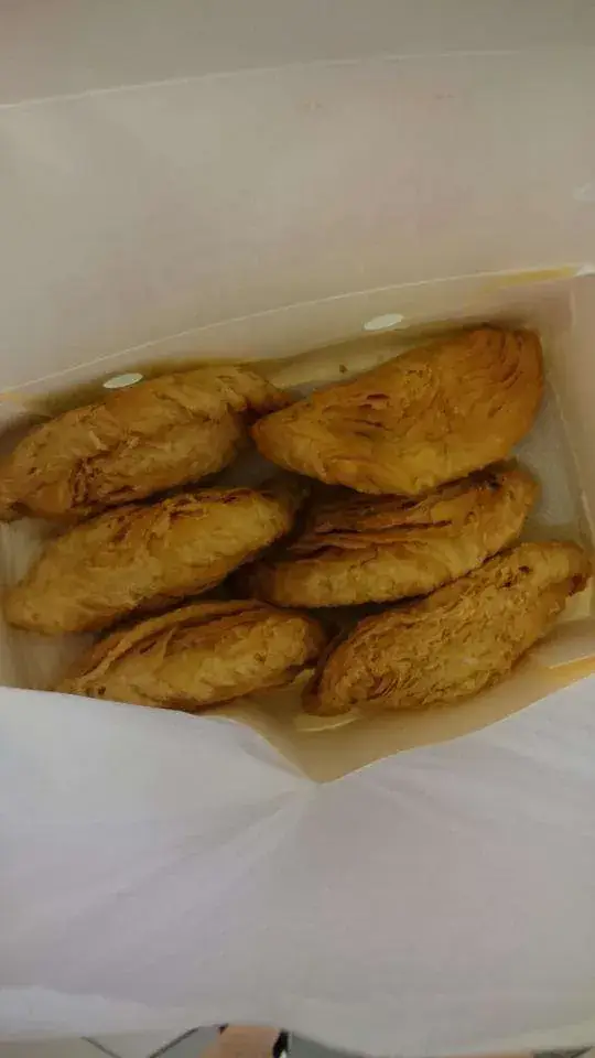 Homi Chicken Curry Puff Food Photo 6