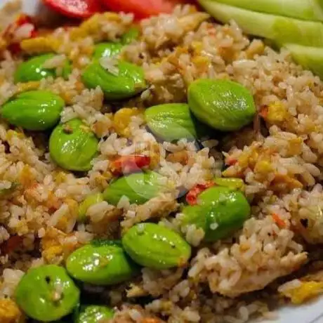 Gambar Makanan Nasi Goreng & Lalapan Ayam Bakar, Pulau Galang 5