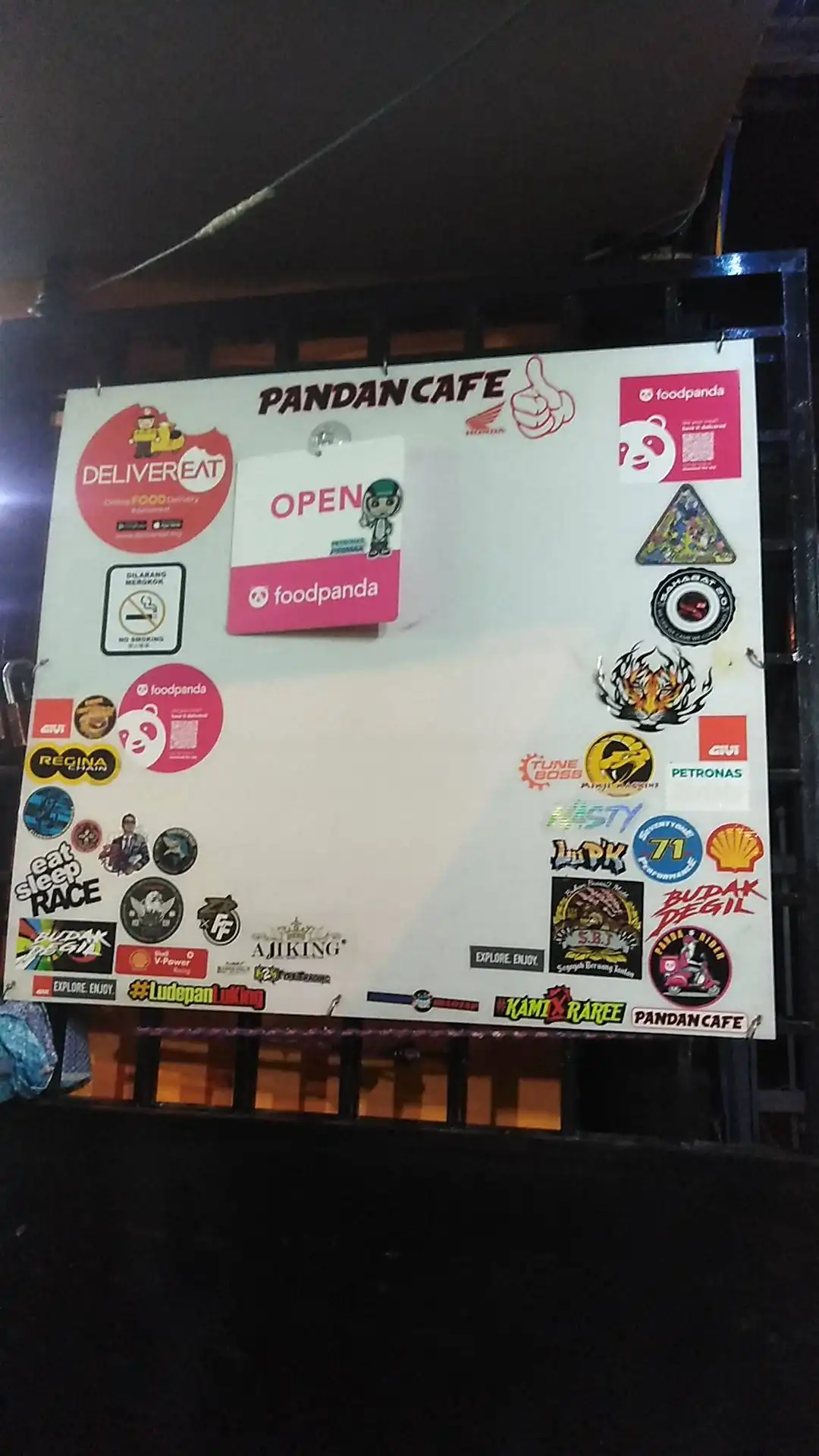 Pandan Cafe