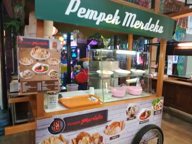 Gambar Makanan Pempek Merdeka 9