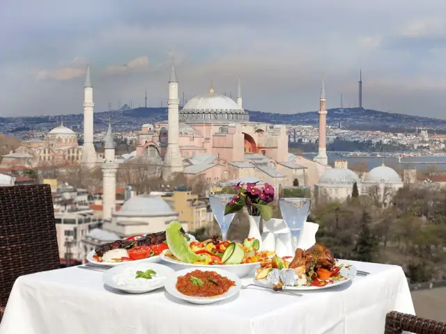 Deluxe Golden Horn Terrace Restaurant'nin yemek ve ambiyans fotoğrafları 10