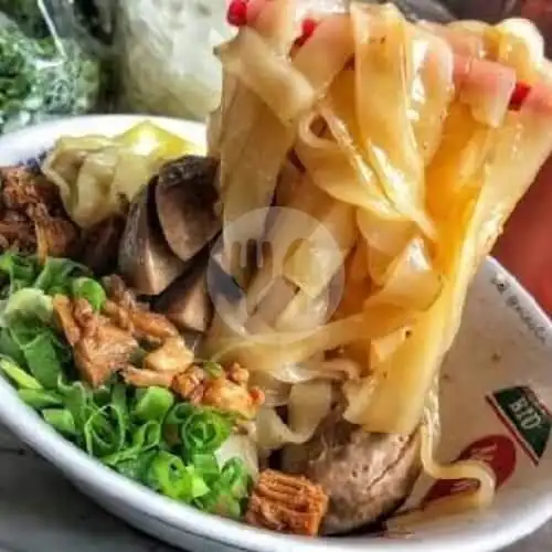 Gambar Makanan Mie Ayam Solo, Waspada 12