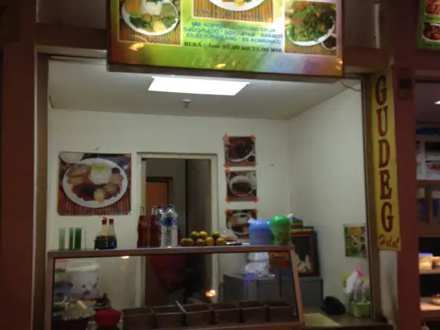Gambar Makanan Gudeg Yogya - Langen Sari 2