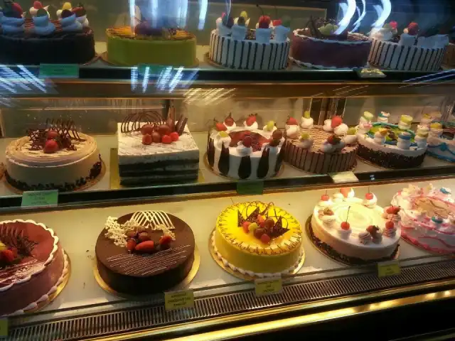 Kedai kek 4 season bakery Food Photo 3