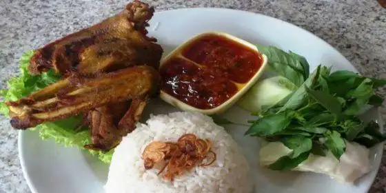 Nasi Uduk Pecel Lele Rahmat, Sultan Syarif Qasim