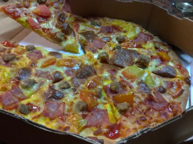 Gambar Makanan Domino's Pizza 2