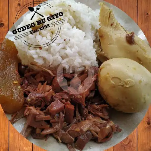 Gambar Makanan Gudeg Bu Giyo Cabang Sorogenen, Depok 10