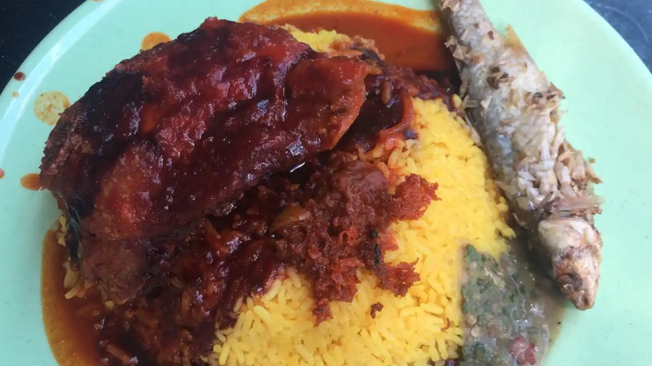 Nasi Kandar Melayu Tikam Batu