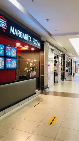 Margarita Pizza'nin yemek ve ambiyans fotoğrafları 1
