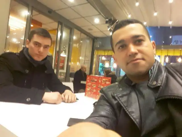 Sr Döner Istasyon Şube'nin yemek ve ambiyans fotoğrafları 12