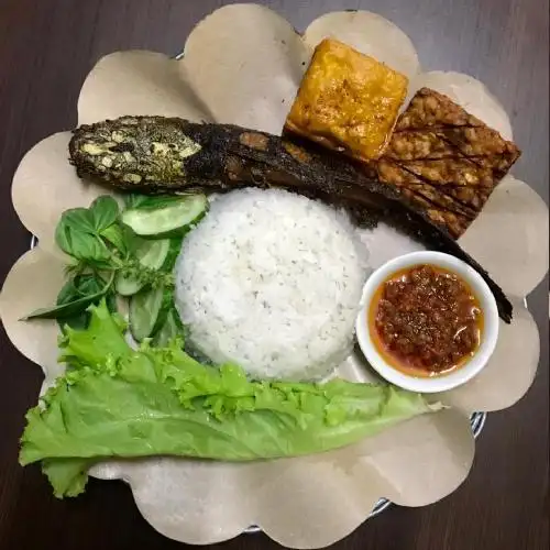 Gambar Makanan Ayam Dan Lele Goreng Cancan, Pataruman 3