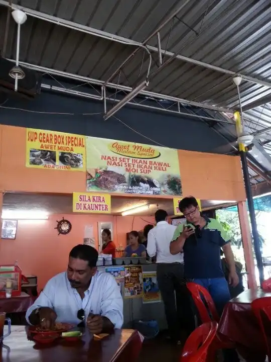 Nasi Campur Awet Muda Food Photo 4