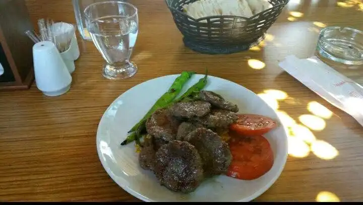 Yeniköy Sivas Köftecisi'nin yemek ve ambiyans fotoğrafları 3