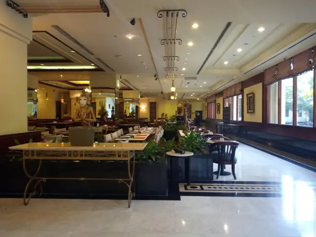 Gambar Makanan Lagoon Cafe - The Sultan Hotel Jakarta 16