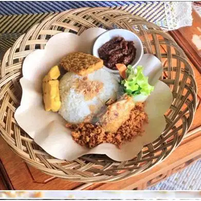 Gambar Makanan Fanybella Resto, HR Soebrantas 2