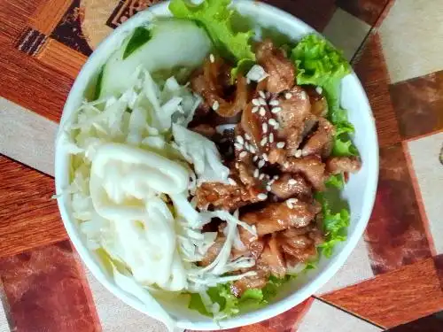 Ayam Teriyaki Dan Burger Larissa, Kadipiro