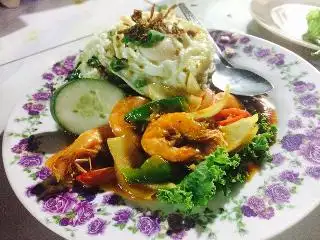 Aida Tomyam Seafood