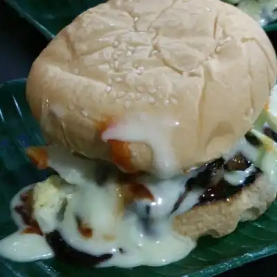Burger Bakar Taman Pelangi