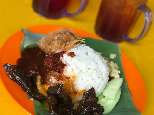 Kembara Corner Nasi Lemak Daun Pisang Food Photo 13