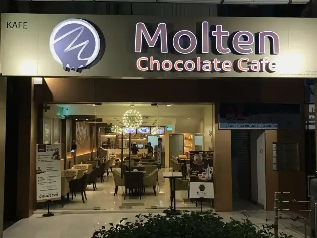 Molten Chocolate Cafe Food Photo 10