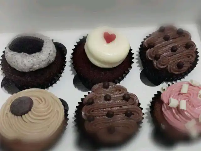 Gambar Makanan Twelve Cupcakes 13