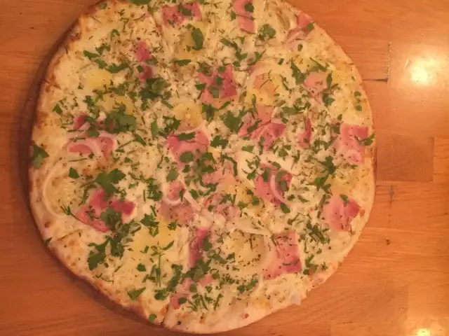 The Upper Crust Pizzeria'nin yemek ve ambiyans fotoğrafları 80
