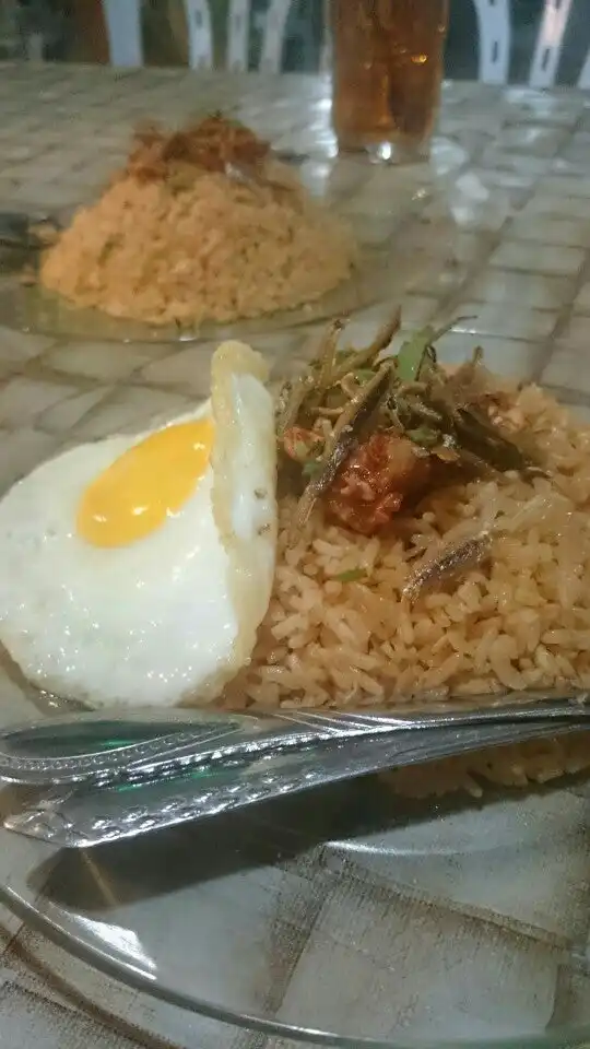 Restoran Nasi Goreng Sambal Telur Food Photo 16