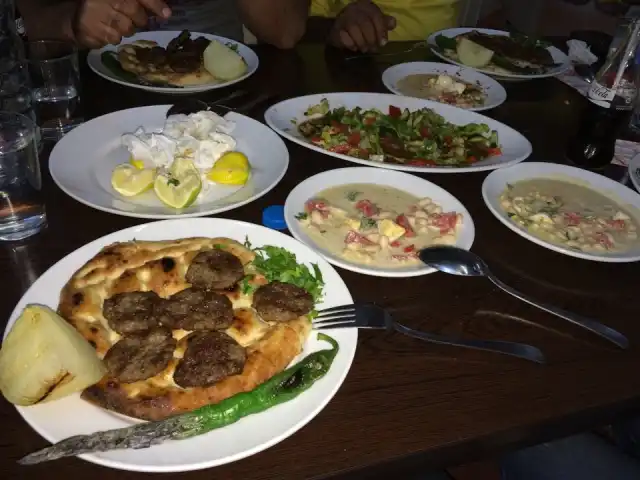 Meşhur Aksu Köfte Piyaz'nin yemek ve ambiyans fotoğrafları 6