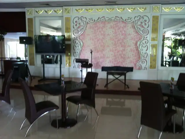 Gambar Makanan Coffee Shop - Hotel Istana Nelayan 1